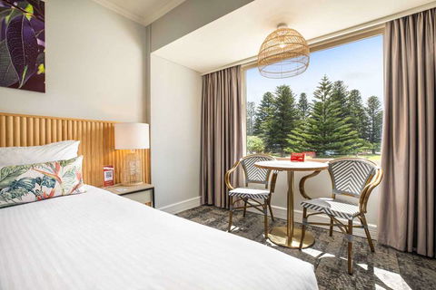 Hotel Victor - Queensland Tourism 2