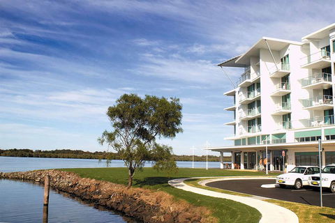 Ramada Hotel & Suites Ballina - QLD Tourism 0