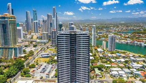 Arise Ruby Gold Coast - Queensland Tourism 1