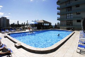 Gemini Court Holiday Apartments - Queensland Tourism 6