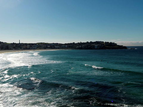 QT Bondi - Queensland Tourism 13