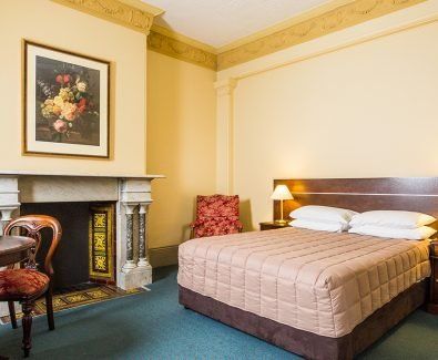 Avonmore on the Park - QLD Tourism 0