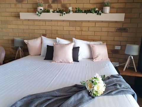 Abacus Motel Mount Isa - Queensland Tourism 3