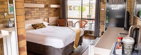 Abacus Motel Mount Isa - Queensland Tourism 4