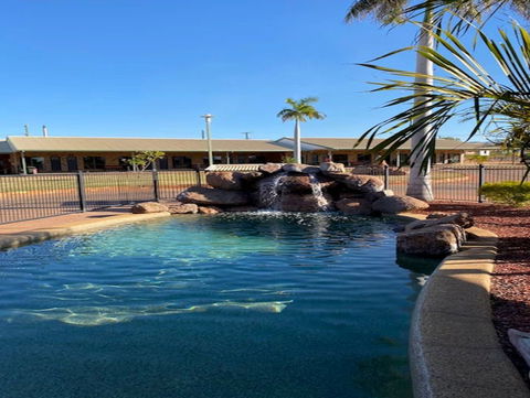 Abacus Motel Mount Isa - Queensland Tourism 7