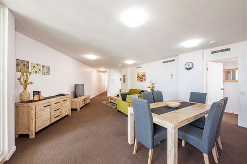 Lanai Riverside Apartments - QLD Tourism 4