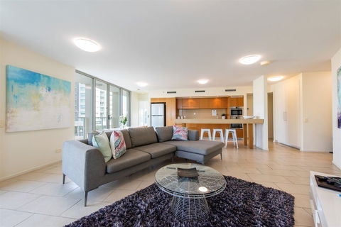 Lanai Riverside Apartments - QLD Tourism 7