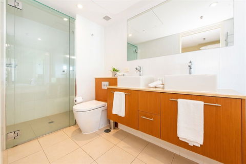 Lanai Riverside Apartments - QLD Tourism 14