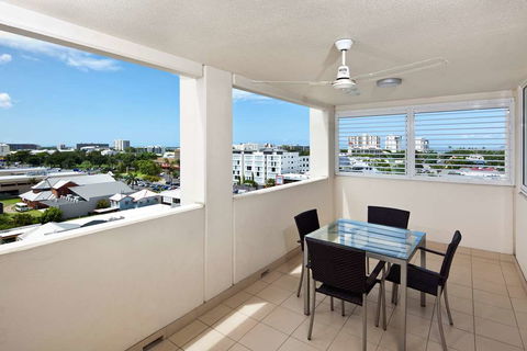 Cairns Central Plaza Apartment - QLD Tourism 10
