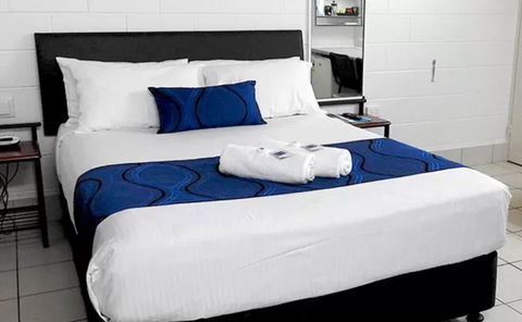 Barrier Reef Motel - QLD Tourism 1