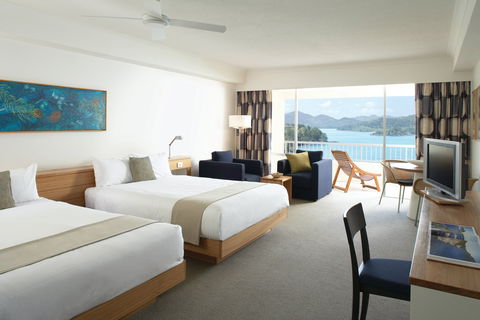 Reef View Hotel - Queensland Tourism 0