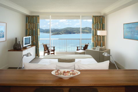 Reef View Hotel - Queensland Tourism 1