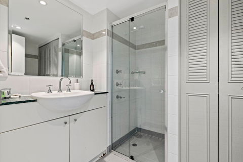 Astra Apartments Chatswood - QLD Tourism 1