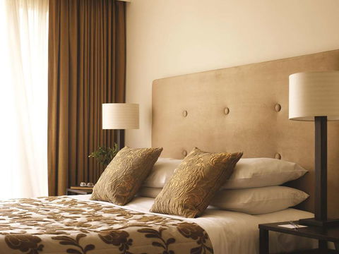 The Lyall Hotel - Queensland Tourism 2