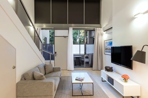 Meriton Suites Waterloo - QLD Tourism 2