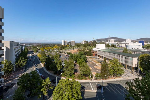Nesuto Canberra Apartment Hotel - QLD Tourism 1