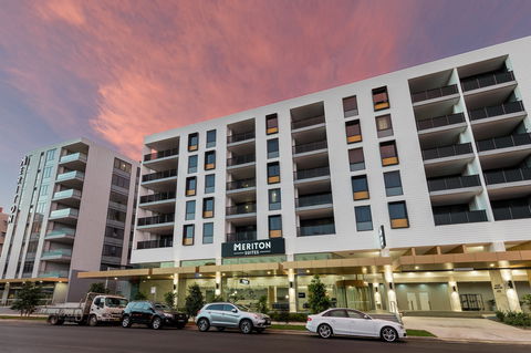 Meriton Suites Sydney Airport - Queensland Tourism 1