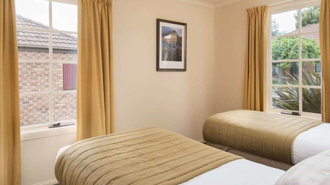 Country Club Villas - QLD Tourism 10