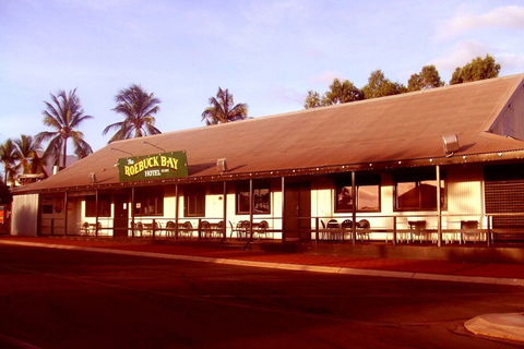 Roebuck Bay Hotel - Queensland Tourism 0