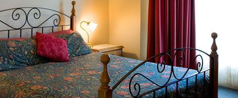 John Pirie Motor Inn - Queensland Tourism 0