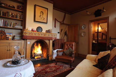 Alice's Cottages - Queensland Tourism 1