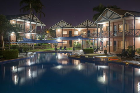 Moonlight Bay Suites - Queensland Tourism 2