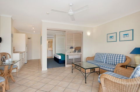 Macrossan House Boutique Holidays Apts - QLD Tourism 2