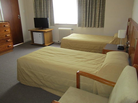 University House - ANU - QLD Tourism 3