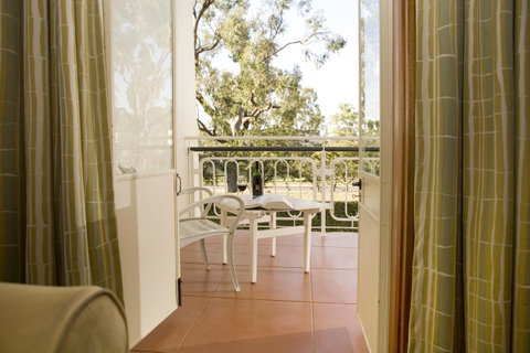 University House - ANU - QLD Tourism 5