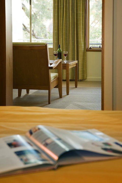 University House - ANU - QLD Tourism 12