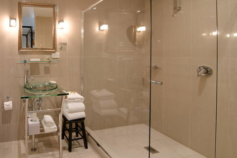 De Russie Boutique Hotel - QLD Tourism 5