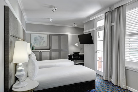 Hotel Kurrajong Canberra - Queensland Tourism 4