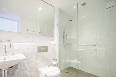 Realm Park 39 Barton ACT - QLD Tourism 42