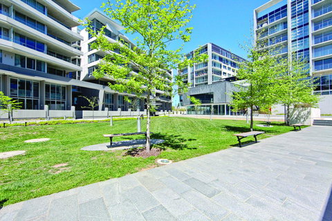 Realm Park 39 Barton ACT - QLD Tourism 23