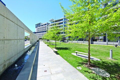 Realm Park 39 Barton ACT - QLD Tourism 24