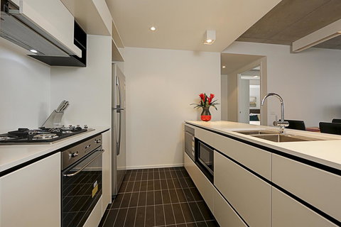 Dockside 4 Kingston ACT - Queensland Tourism 35