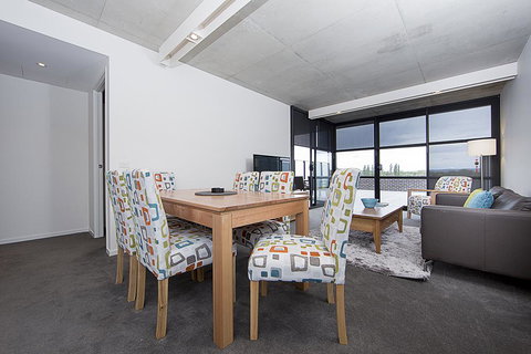 Dockside 4 Kingston ACT - Queensland Tourism 26