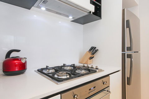 Dockside 4 Kingston ACT - Queensland Tourism 10