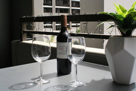Modern Executive Apt@Barton*1BR*WiFi*Gym*Secure Parking*Canberra - QLD Tourism 9