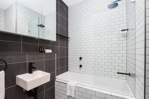 Accommodate Canberra - Parbery - Queensland Tourism 14