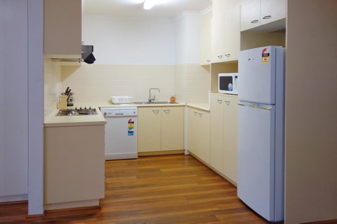 Kingston Comfy Apartment - QLD Tourism 5