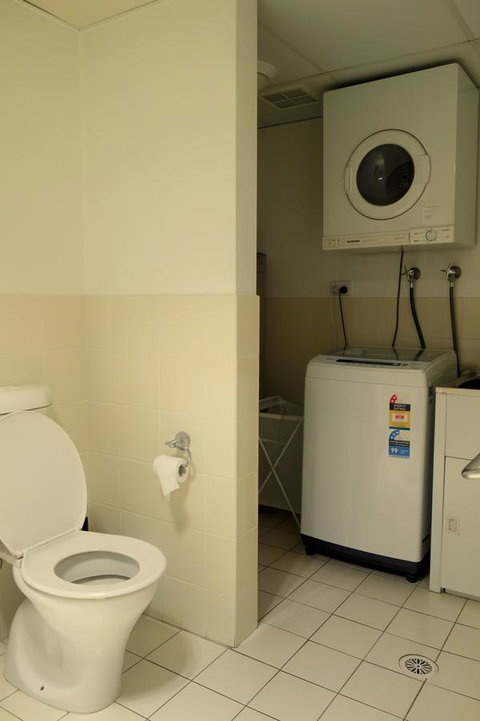 Kingston Comfy Apartment - QLD Tourism 9