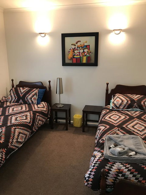 Central Tranquility Heart Of Orange - QLD Tourism 18