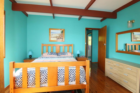 Bally High, 20 Dulconghi Street - QLD Tourism 6