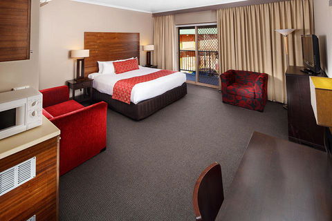 Quality Hotel Dickson - QLD Tourism 15