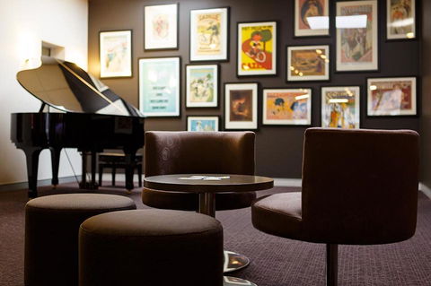 Quality Hotel Dickson - QLD Tourism 5