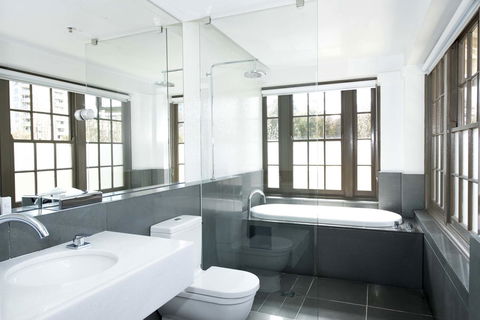 Peppers Gallery Hotel - QLD Tourism 17
