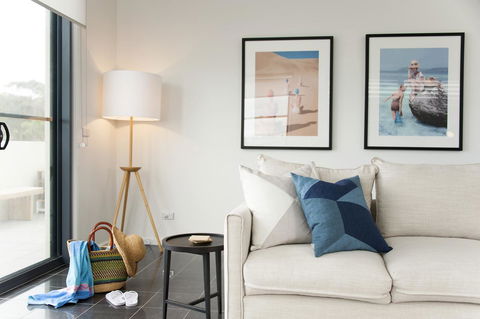 Mollymook Beachfront Penthouse 9 - QLD Tourism 8