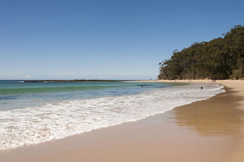 Mollymook Beachfront Penthouse 9 - QLD Tourism 0