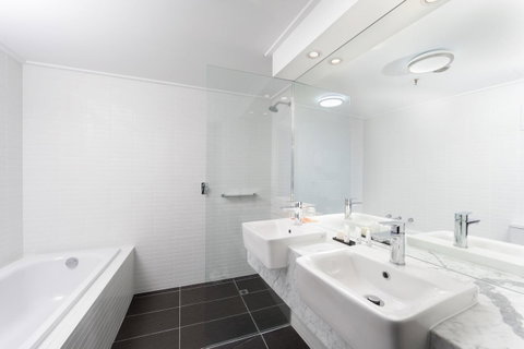 Rydges Canberra - QLD Tourism 36